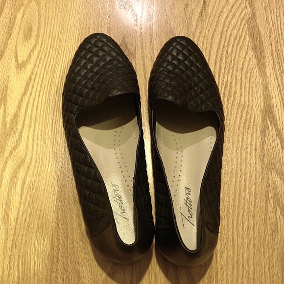 Trotters Loafers - Picture 1 of 1